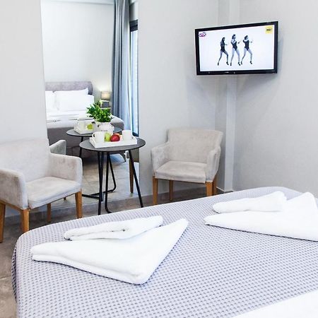 A Spacious Brand New Studio Ideal For 2 A Apartman Athén Kültér fotó